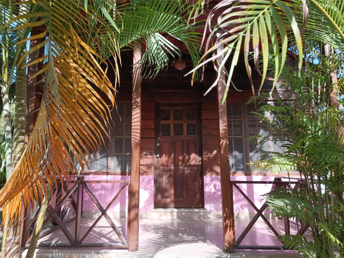 Halkab-pal Hostel Huay Pix Bagian luar foto