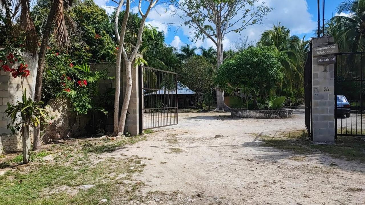 Halkab-pal Hostel Huay Pix Bagian luar foto